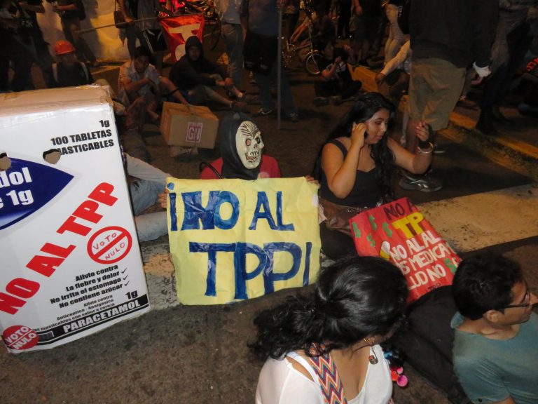 Peruanos salieron a las calles contra TPP