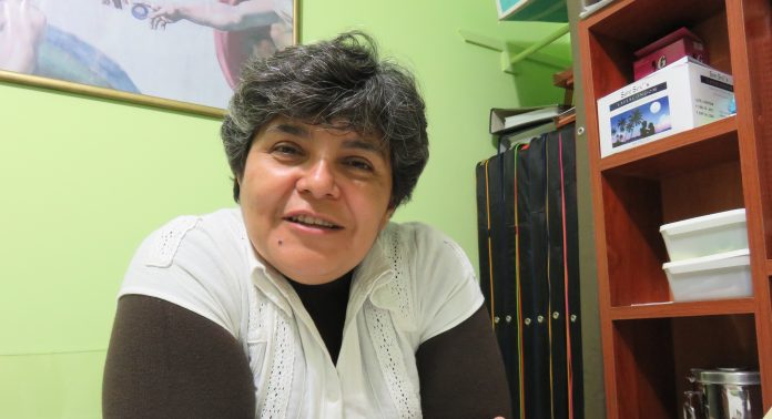 SANDRA FLORES VIH Sandra Flores, médico de Sí, da Vida.