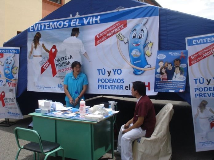 155519_146357235413393_5812532_n