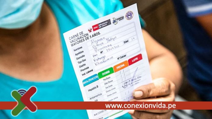 MINSA comunica vacunación de tres dosis para mayores de 40 años